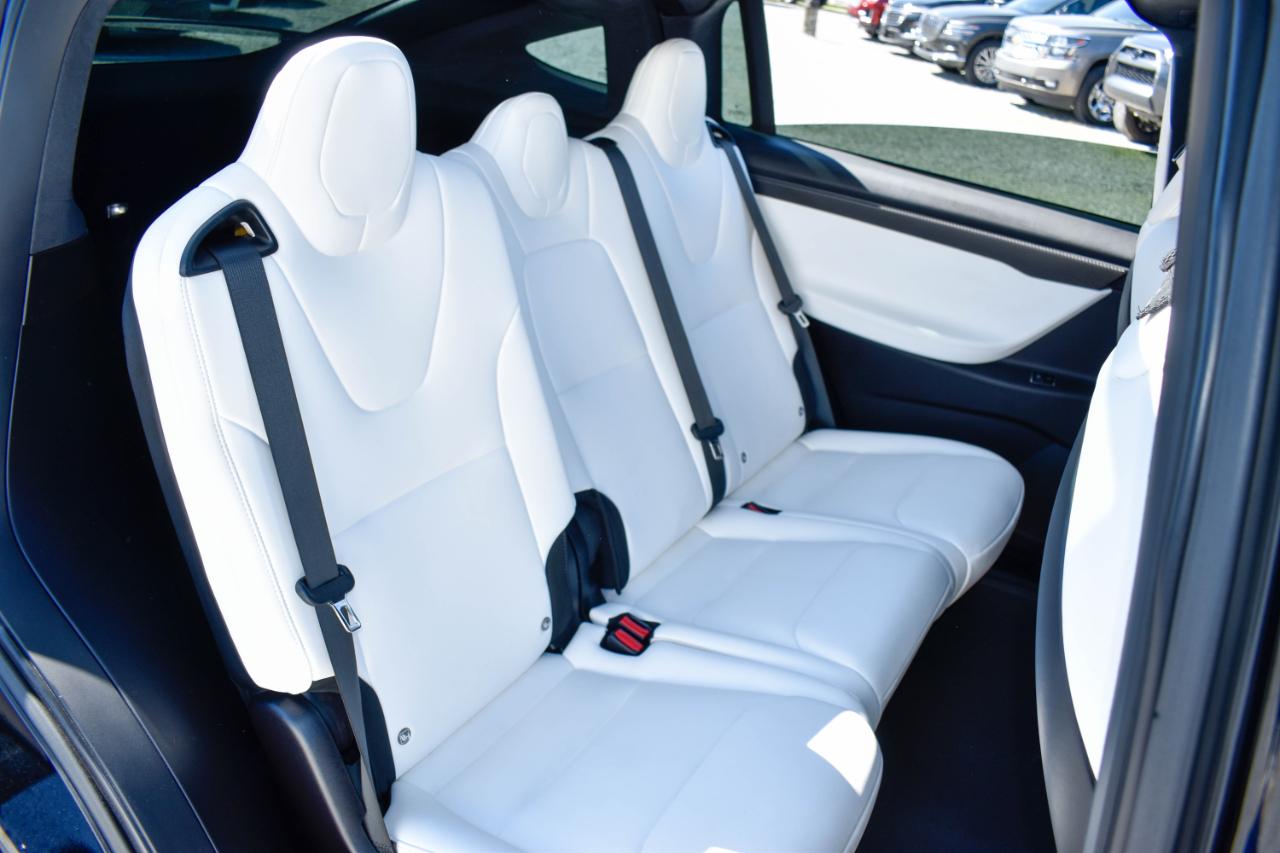 Tesla Model X Plaid 2021