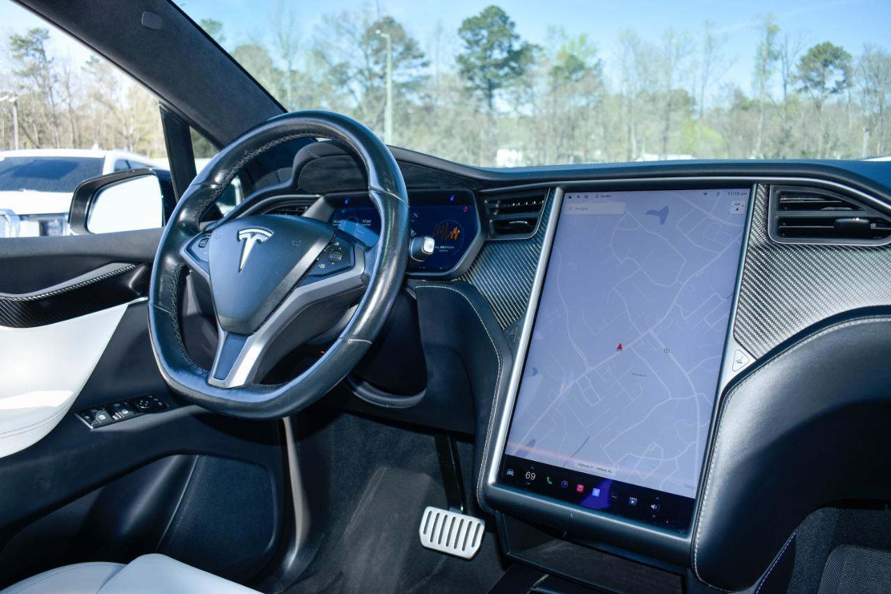 Tesla Model X Plaid 2021
