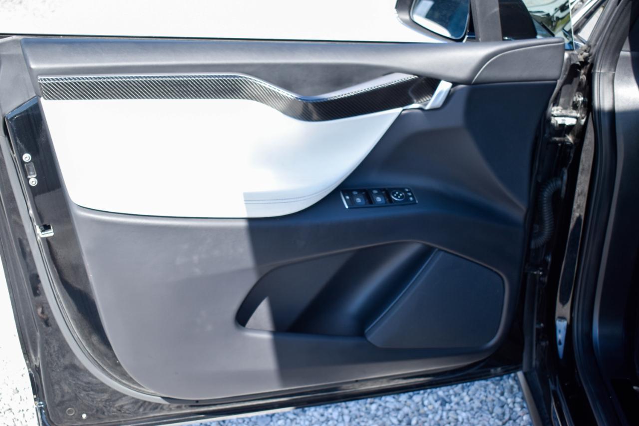 Tesla Model X Plaid 2021