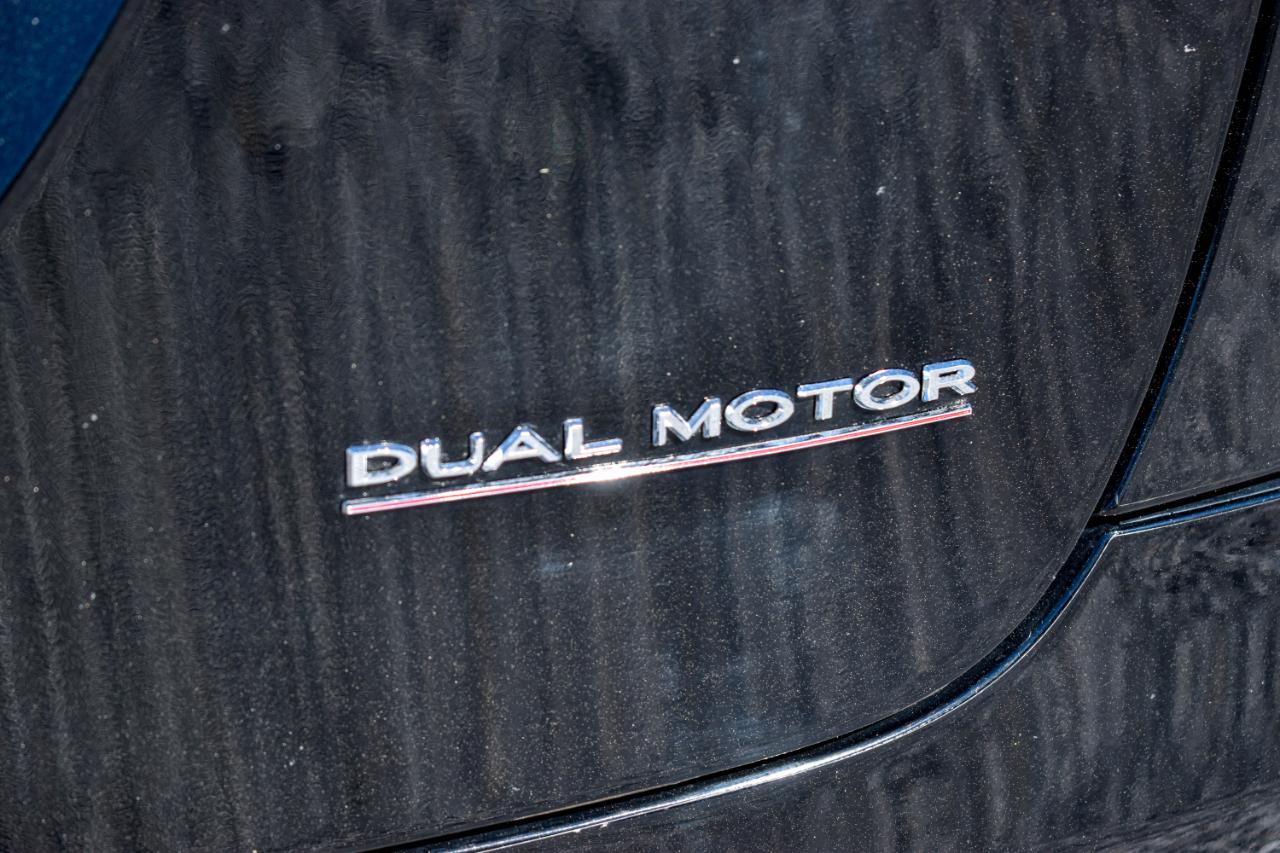 Tesla Model X Plaid 2021