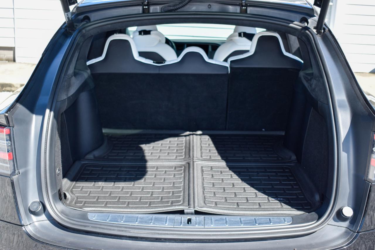 Tesla Model X Plaid 2021