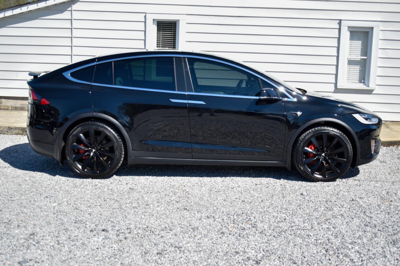 Tesla Model X Plaid 2021