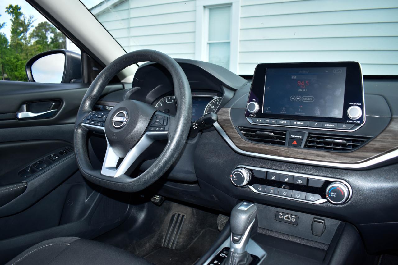 Nissan Altima 2.5 SV 2025