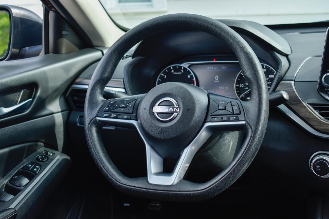 Nissan Altima 2.5 SV 2025