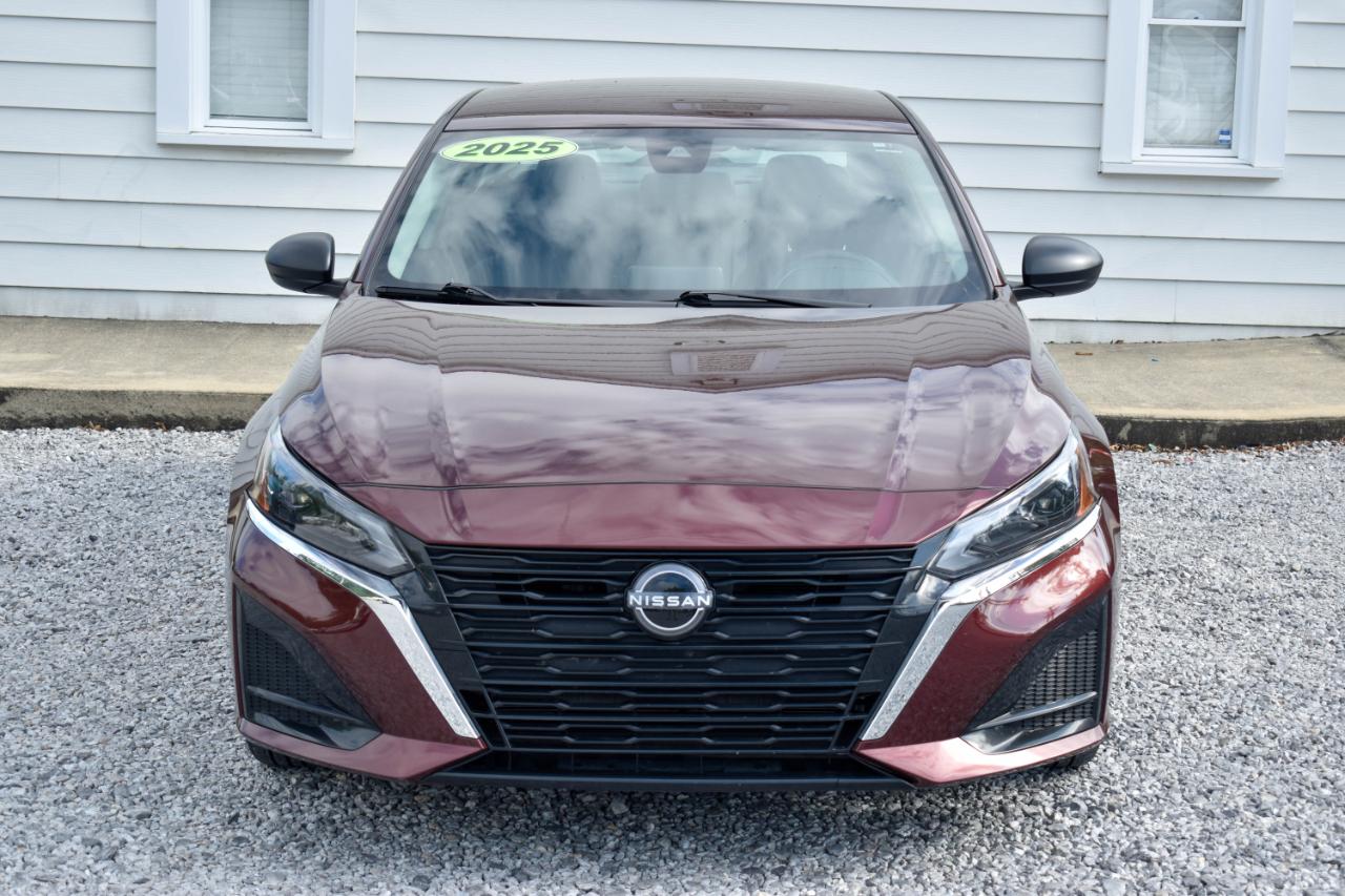 Nissan Altima 2.5 SV 2025