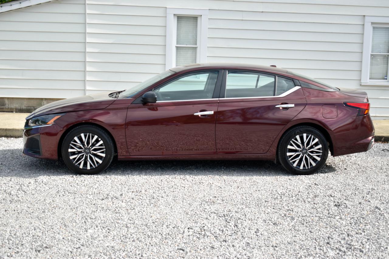 Nissan Altima 2.5 SV 2025