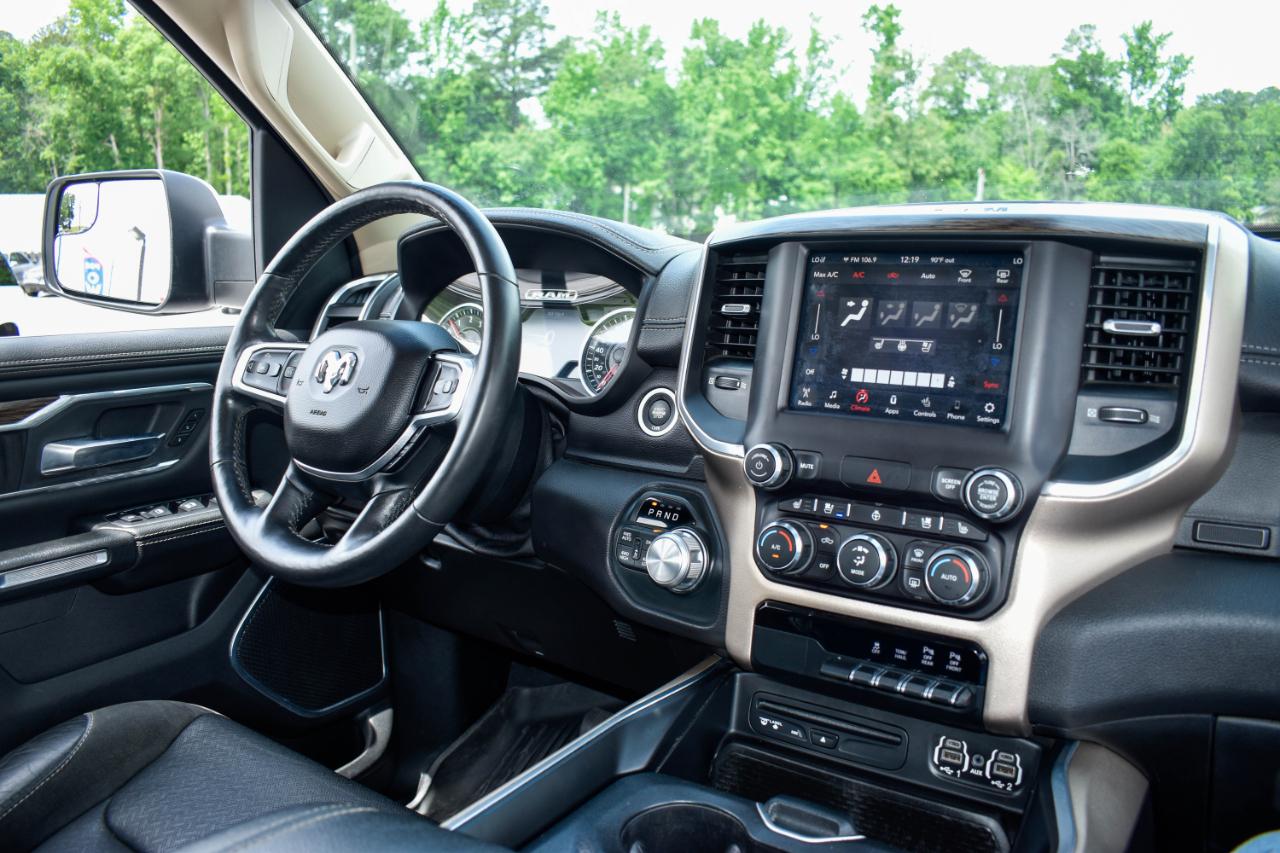 RAM 1500 Laramie Crew Cab SWB 4WD 2019