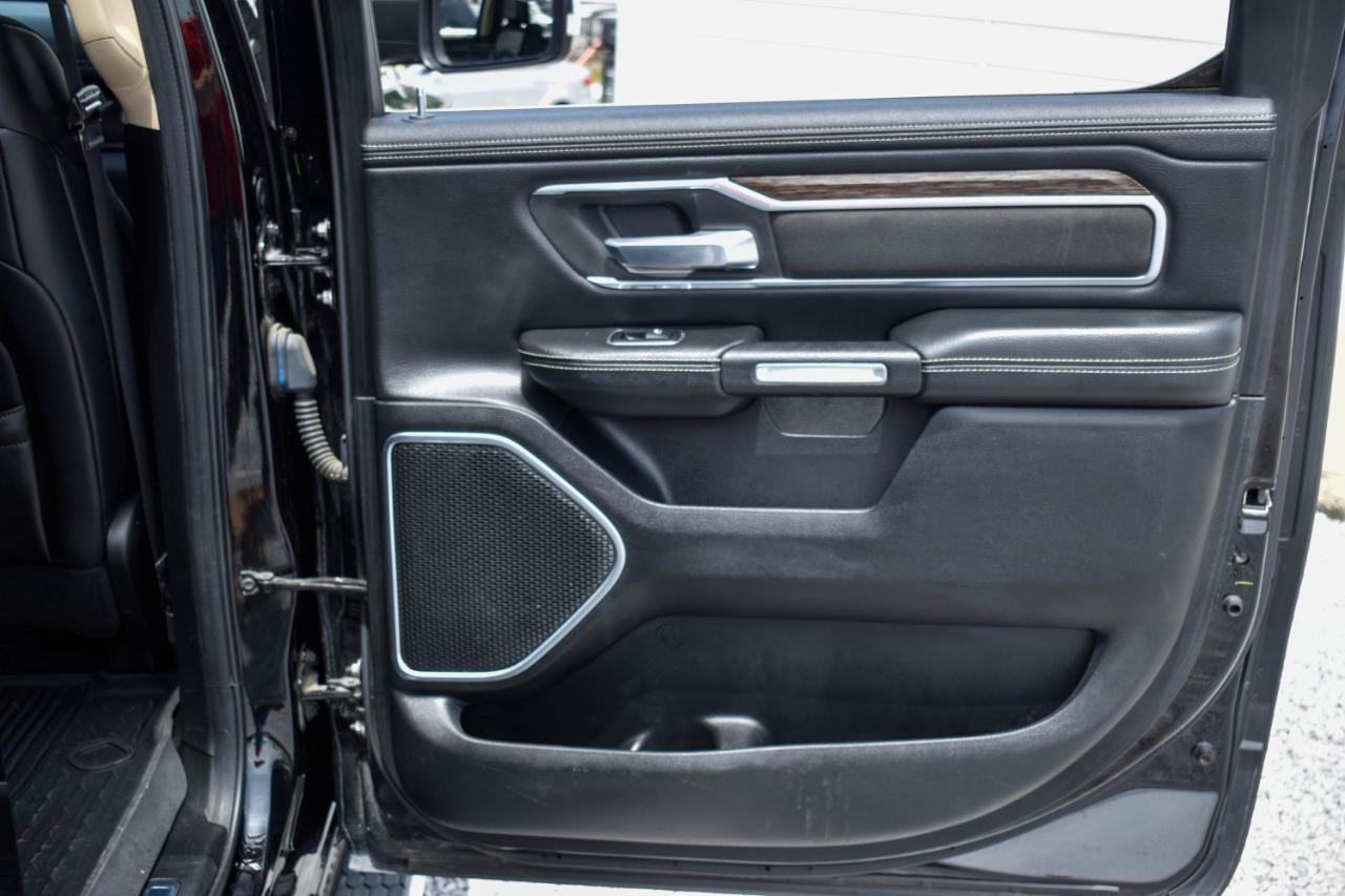RAM 1500 Laramie Crew Cab SWB 4WD 2019