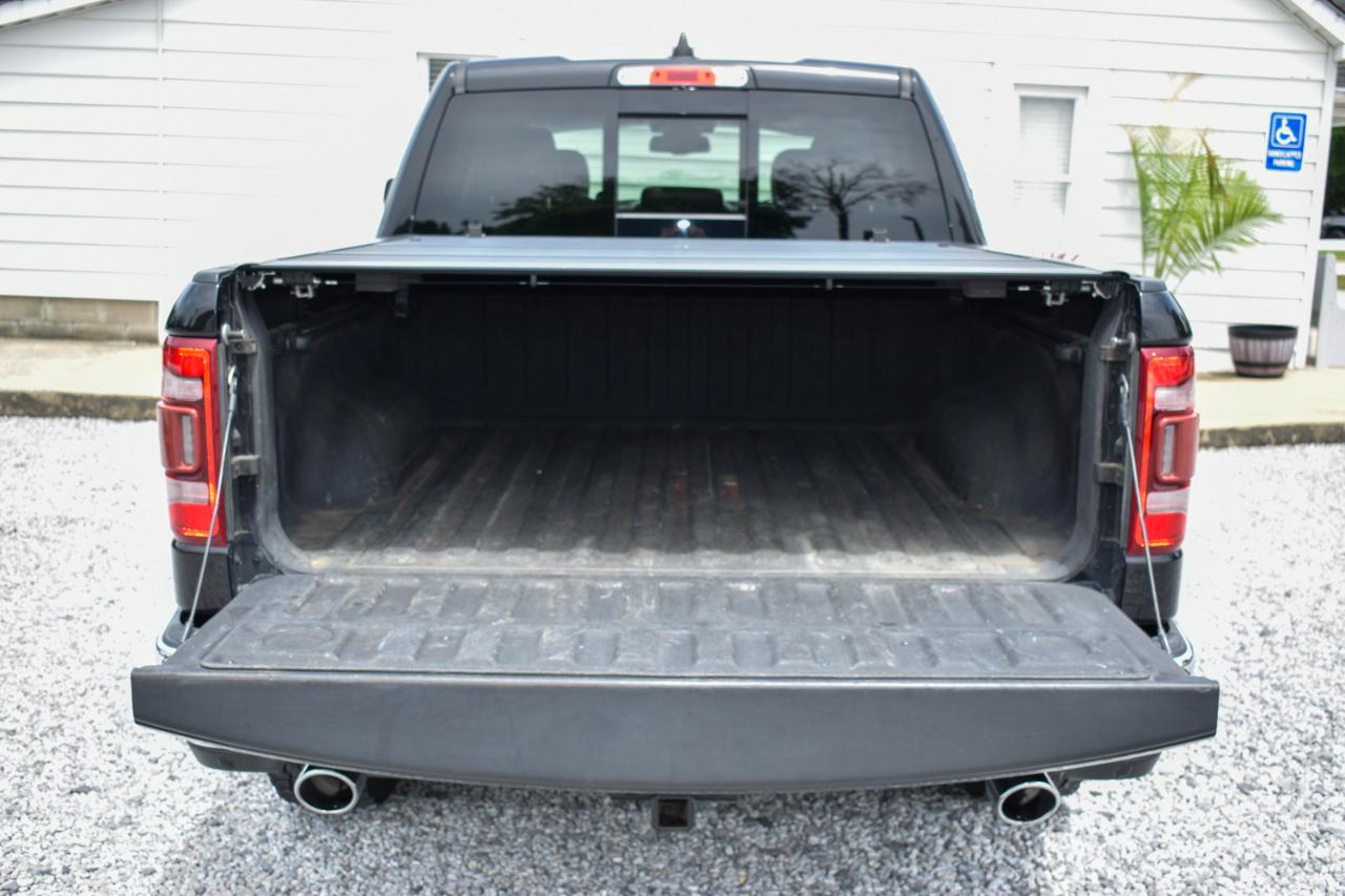 RAM 1500 Laramie Crew Cab SWB 4WD 2019