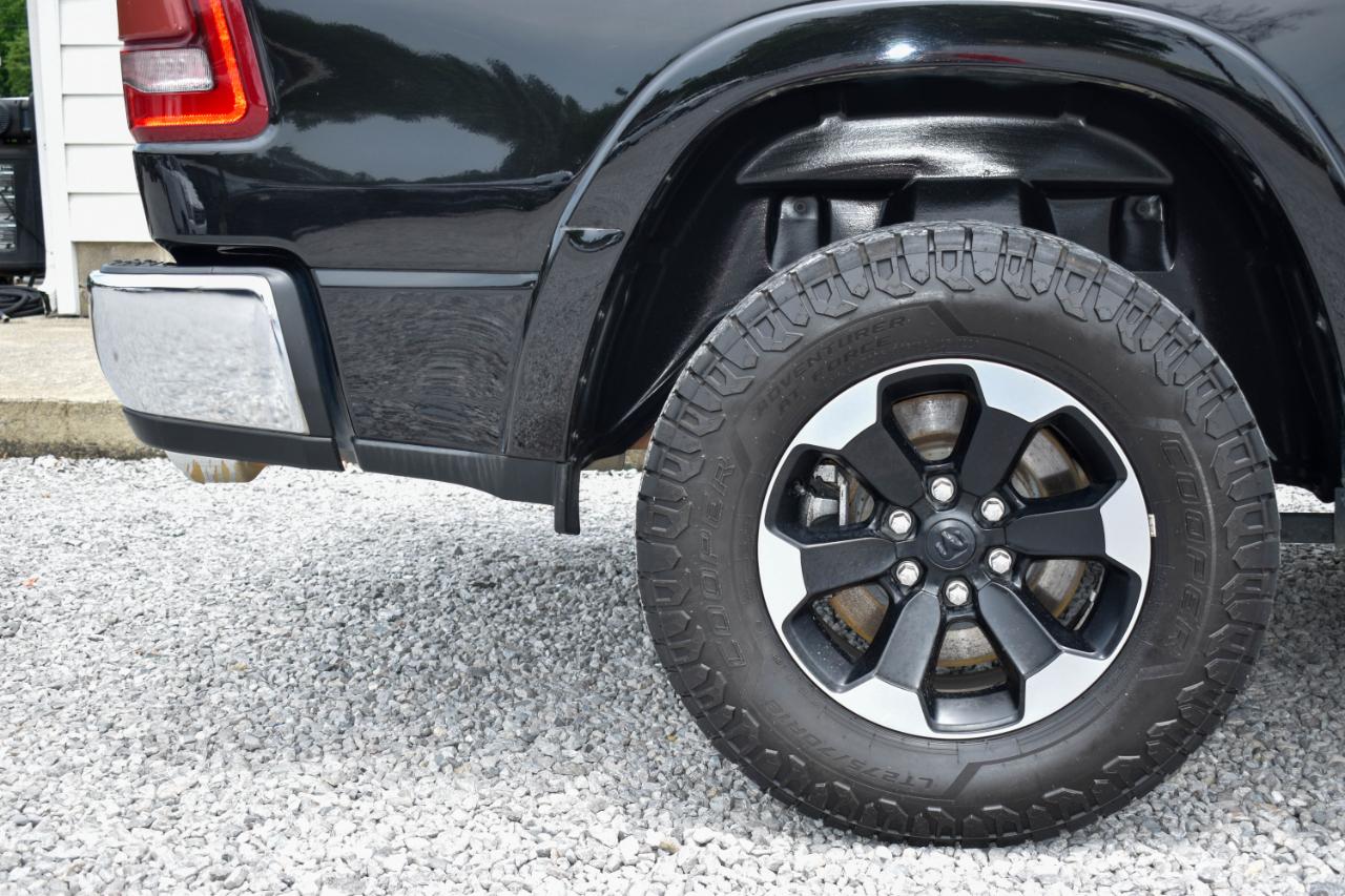 RAM 1500 Laramie Crew Cab SWB 4WD 2019