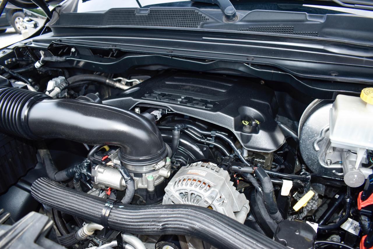 RAM 1500 Laramie Crew Cab SWB 4WD 2019
