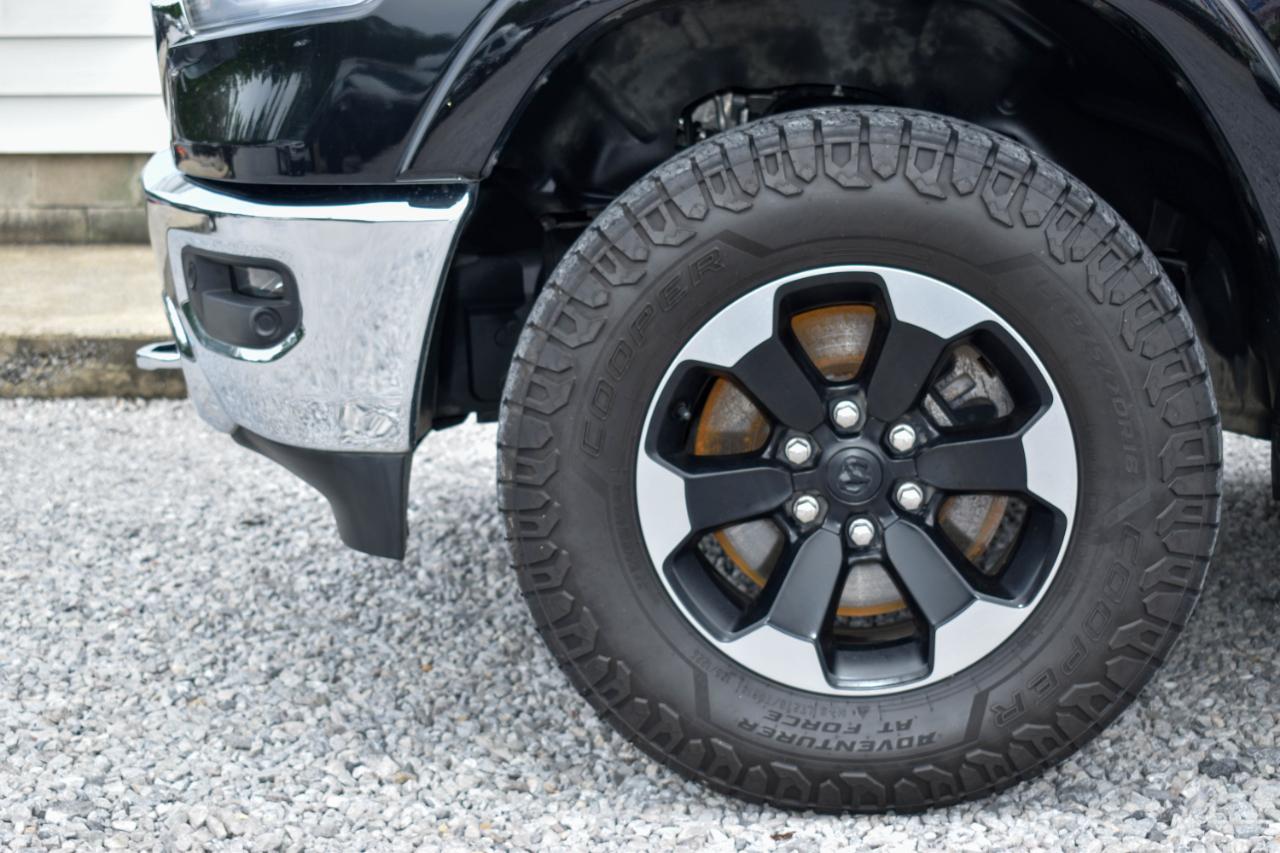 RAM 1500 Laramie Crew Cab SWB 4WD 2019