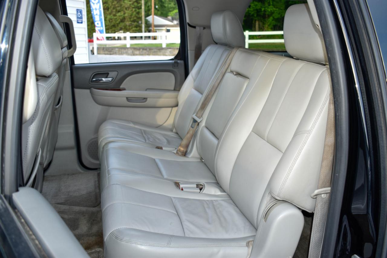 Chevrolet Suburban LT 1500 2WD 2014