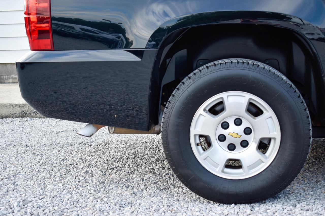 Chevrolet Suburban LT 1500 2WD 2014