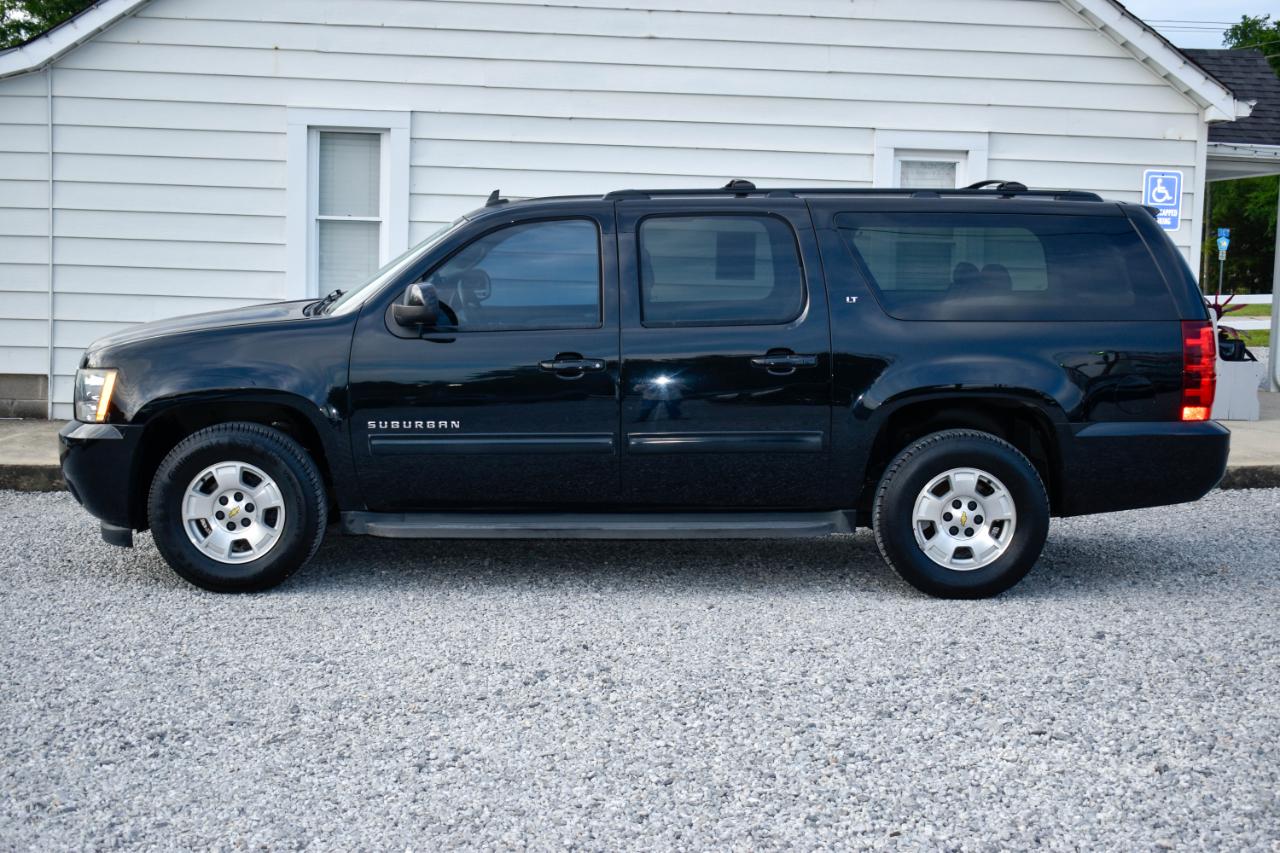 Chevrolet Suburban LT 1500 2WD 2014
