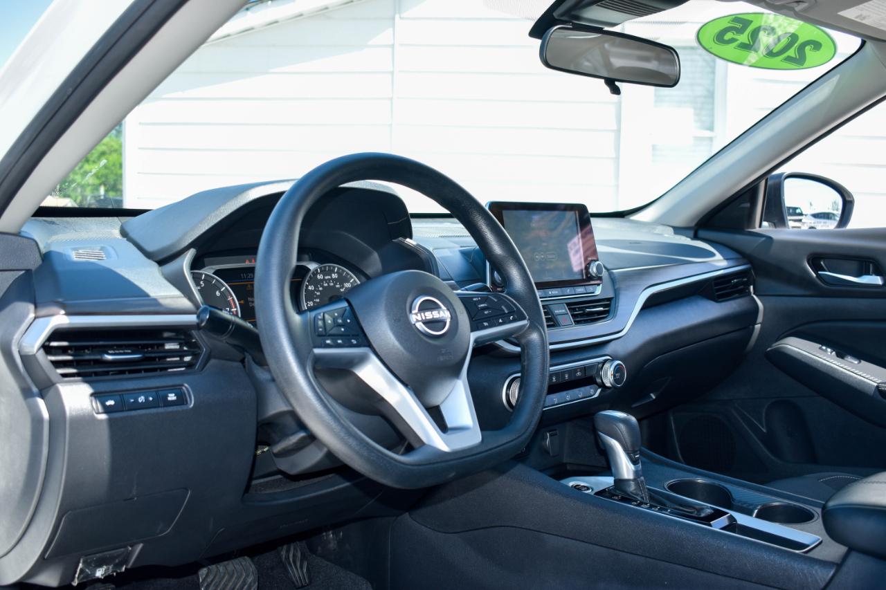 Nissan Altima 2.5 SV 2025
