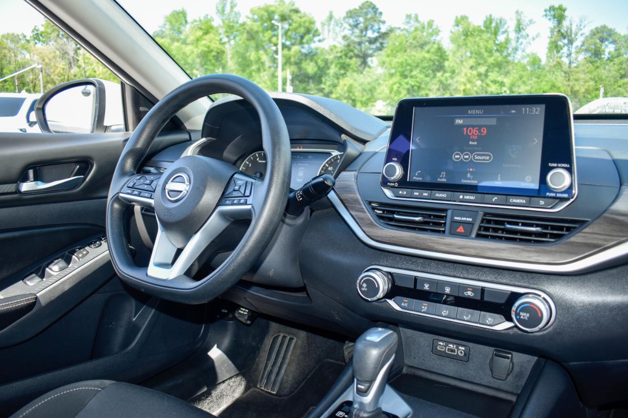Nissan Altima 2.5 SV 2025