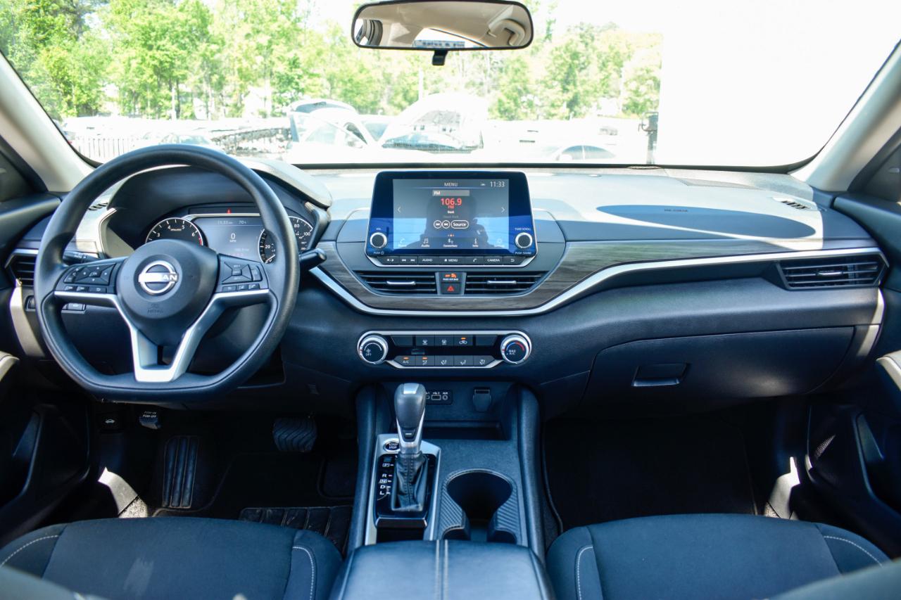 Nissan Altima 2.5 SV 2025