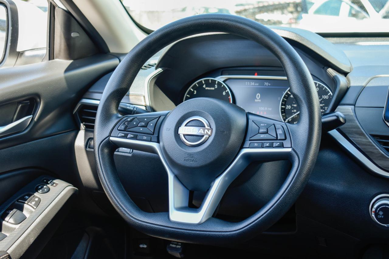 Nissan Altima 2.5 SV 2025