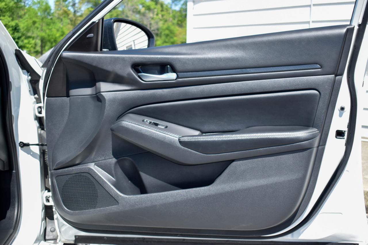 Nissan Altima 2.5 SV 2025