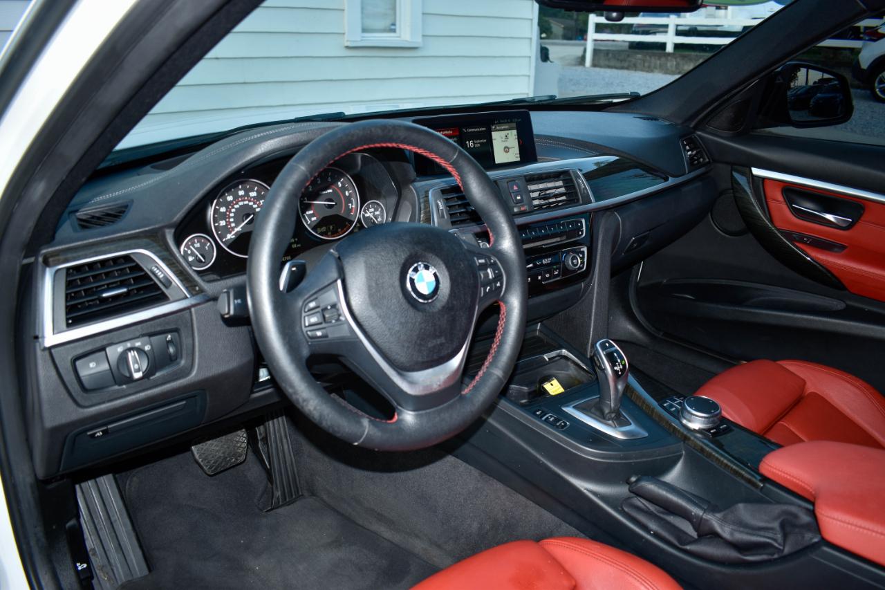 BMW 3-Series 330i SULEV Sedan 2018