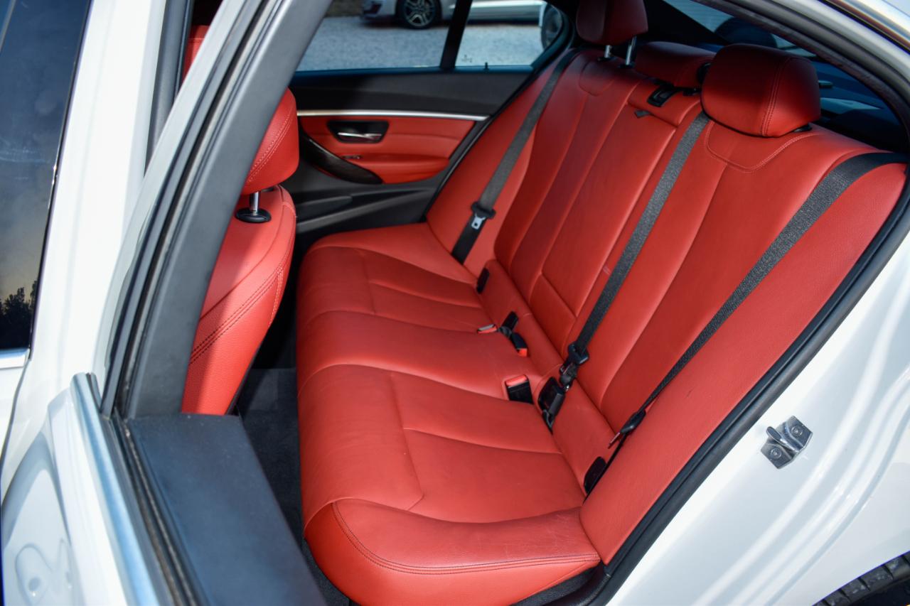 BMW 3-Series 330i SULEV Sedan 2018