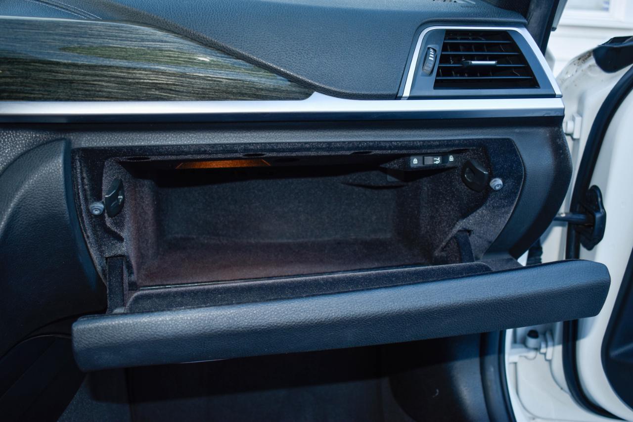 BMW 3-Series 330i SULEV Sedan 2018