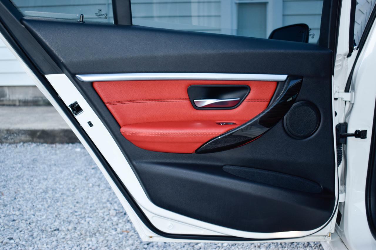 BMW 3-Series 330i SULEV Sedan 2018