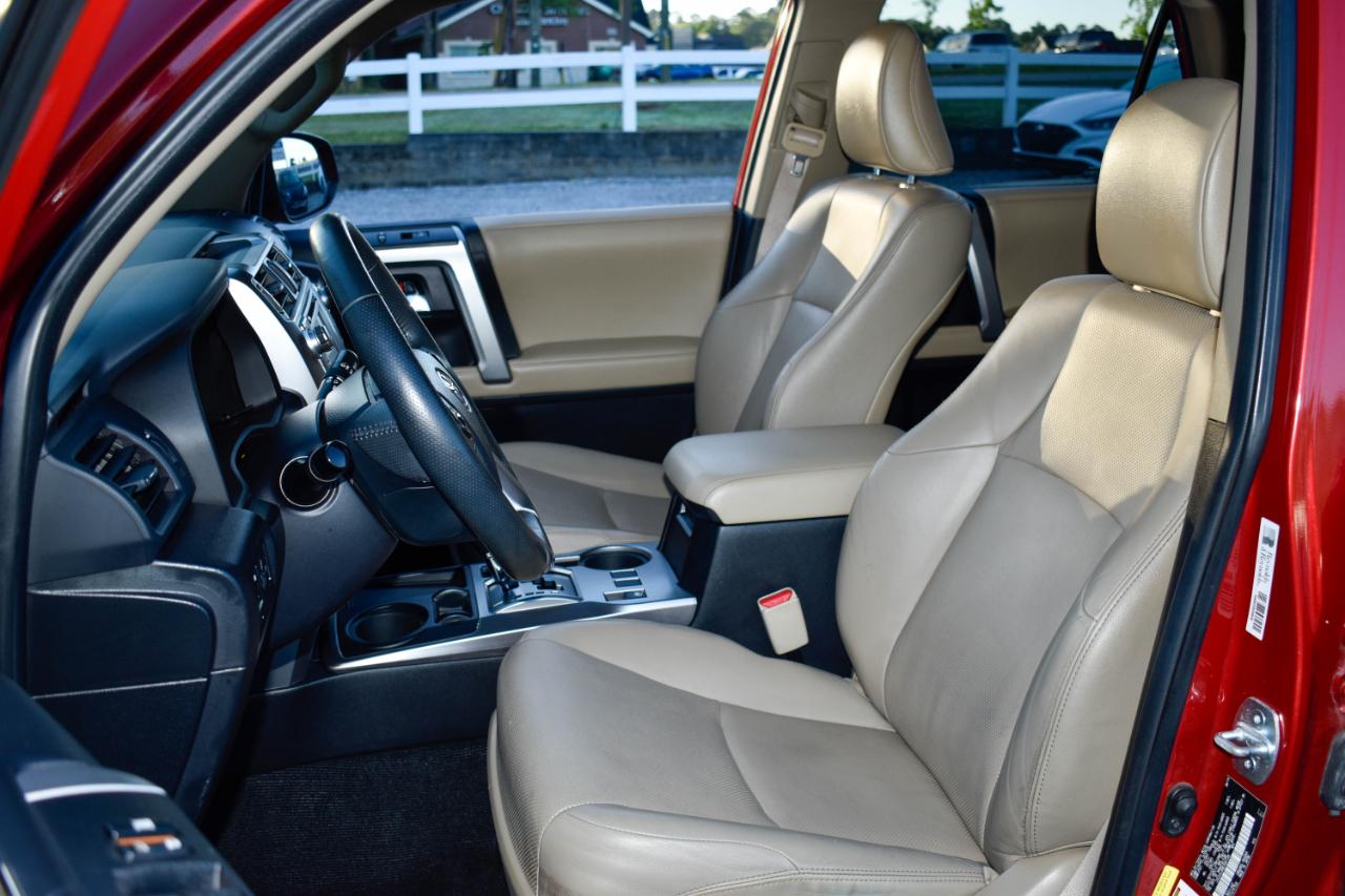 2014 Toyota 4Runner Limited V6's photo
