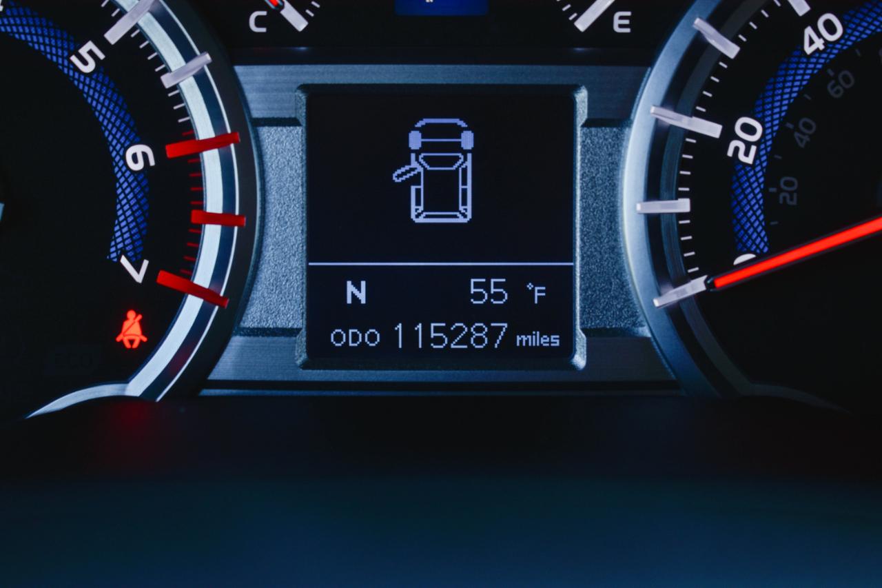 Toyota 4Runner Limited 2WD V6 2014