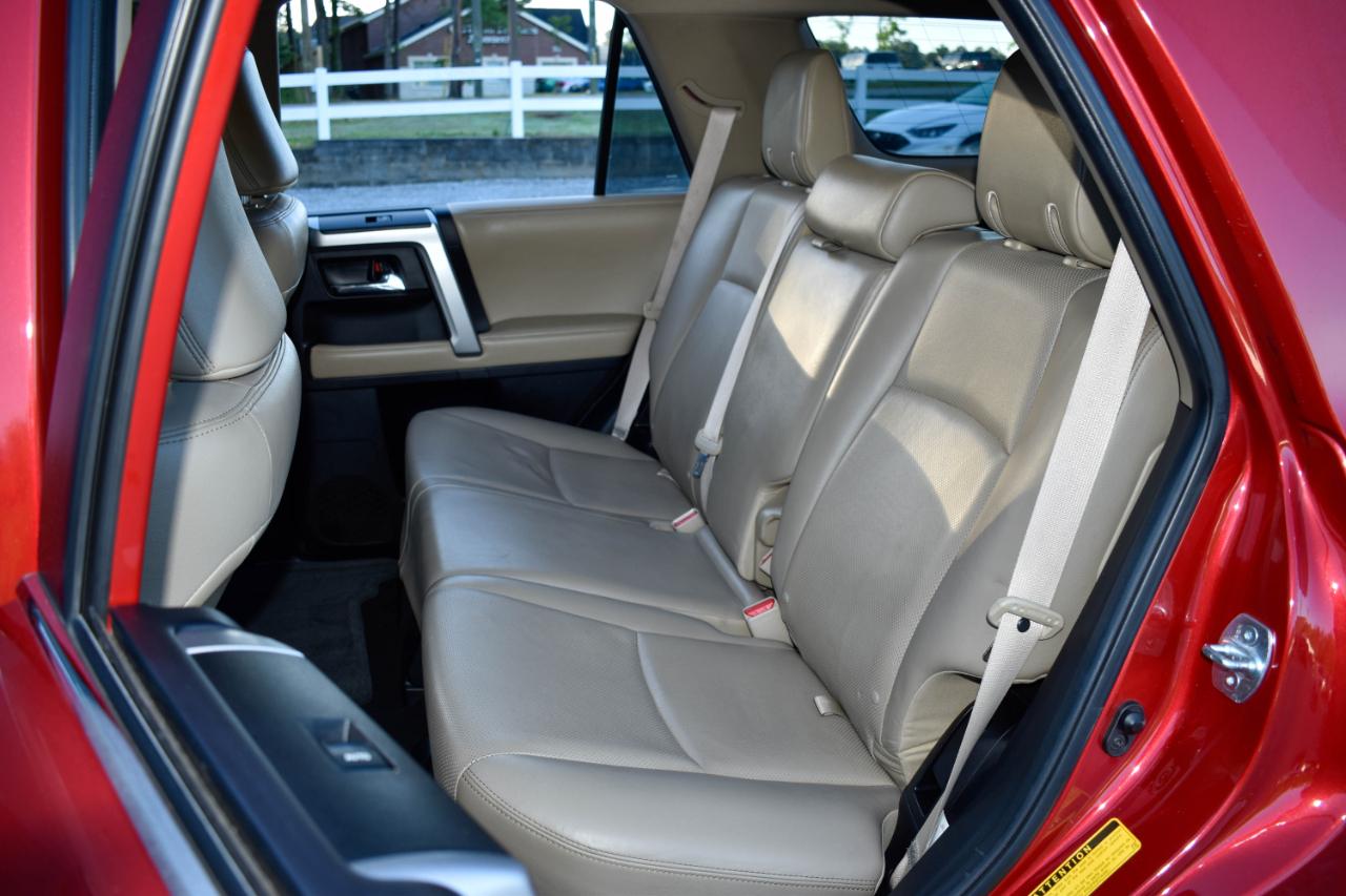 Toyota 4Runner Limited 2WD V6 2014