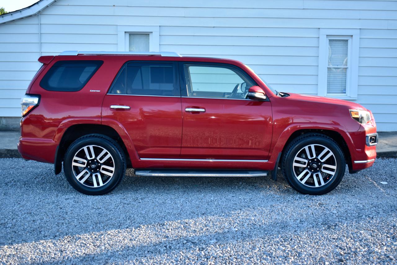 Toyota 4Runner Limited 2WD V6 2014