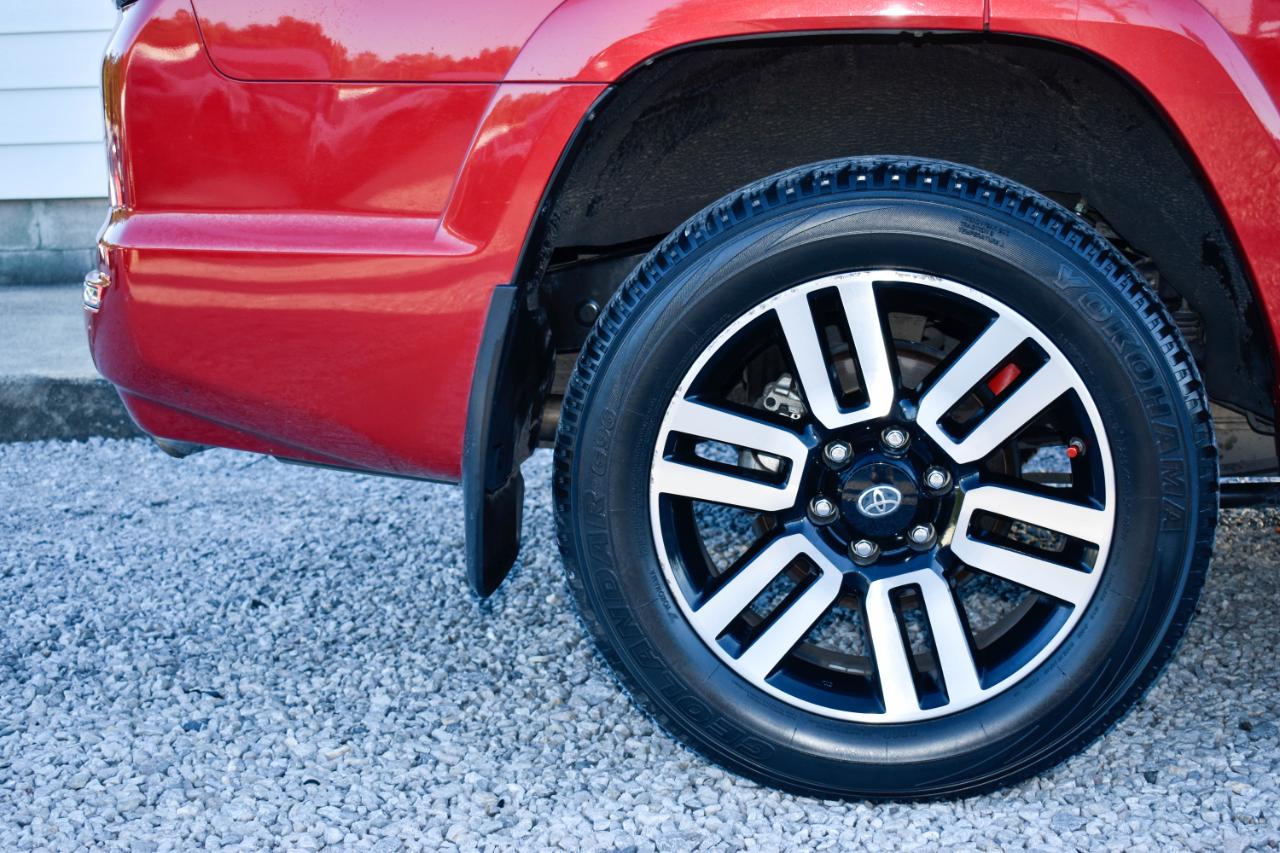 Toyota 4Runner Limited 2WD V6 2014