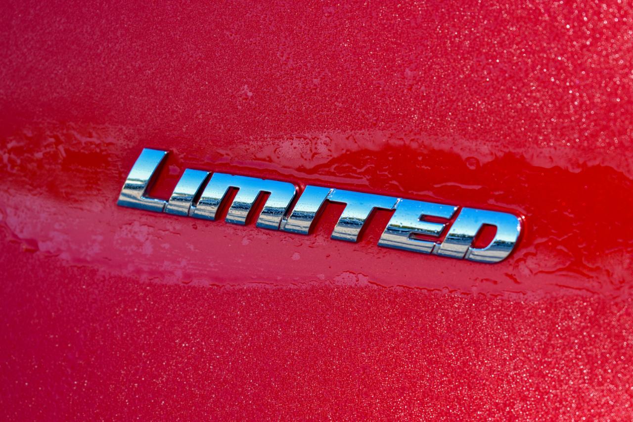 Toyota 4Runner Limited 2WD V6 2014