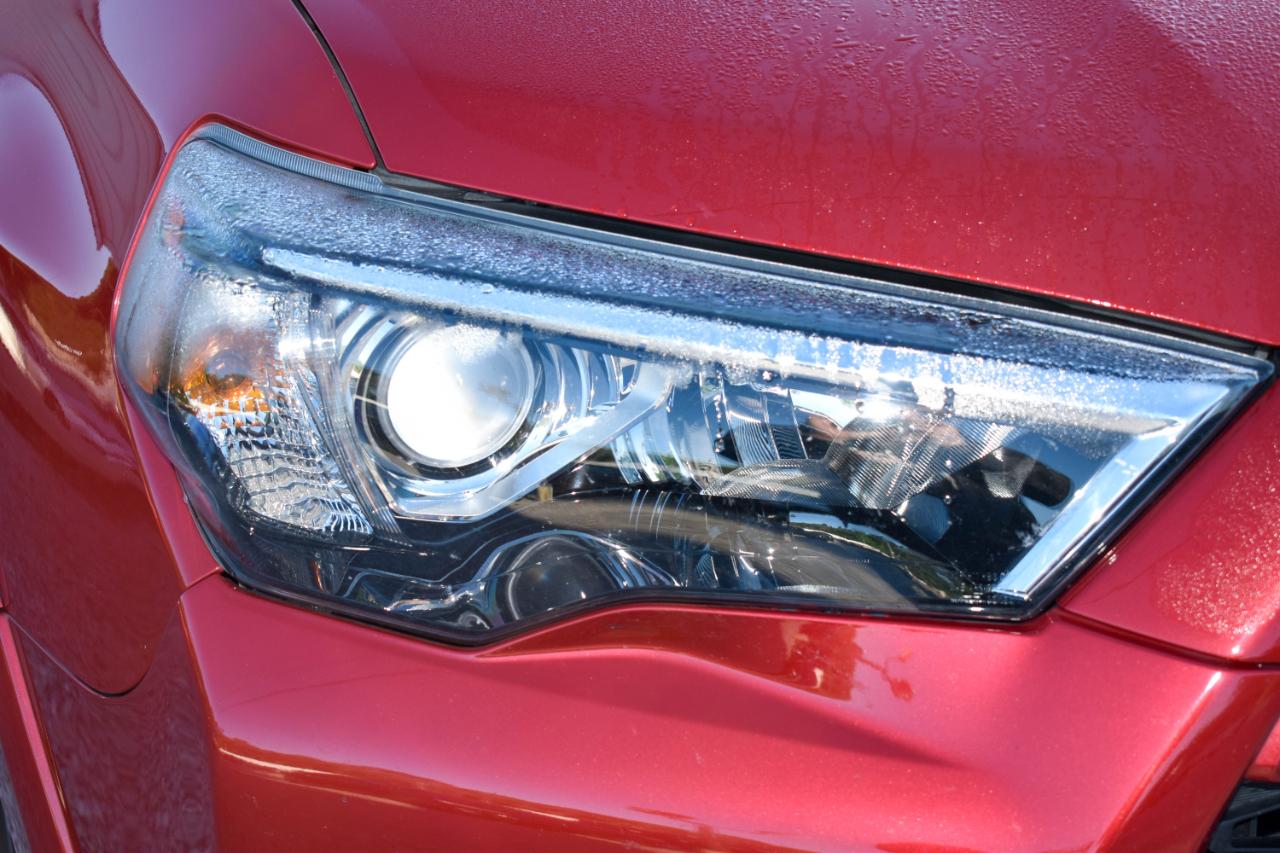Toyota 4Runner Limited 2WD V6 2014
