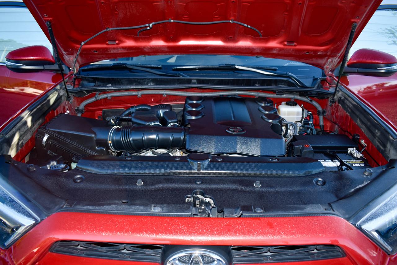 Toyota 4Runner Limited 2WD V6 2014