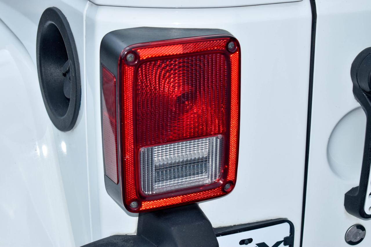 Jeep Wrangler Unlimited Sahara 4WD 2015