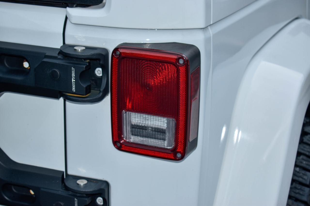 Jeep Wrangler Unlimited Sahara 4WD 2015