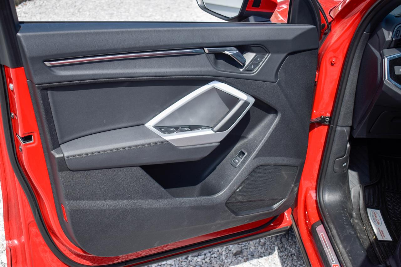 Audi Q3 S line Premium quattro 2025