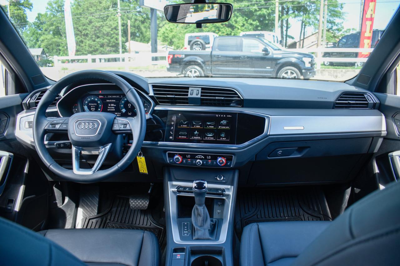 Audi Q3 S line Premium quattro 2025