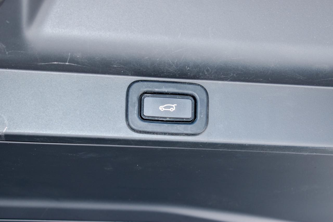 Land Rover New Range Rover SE 2023