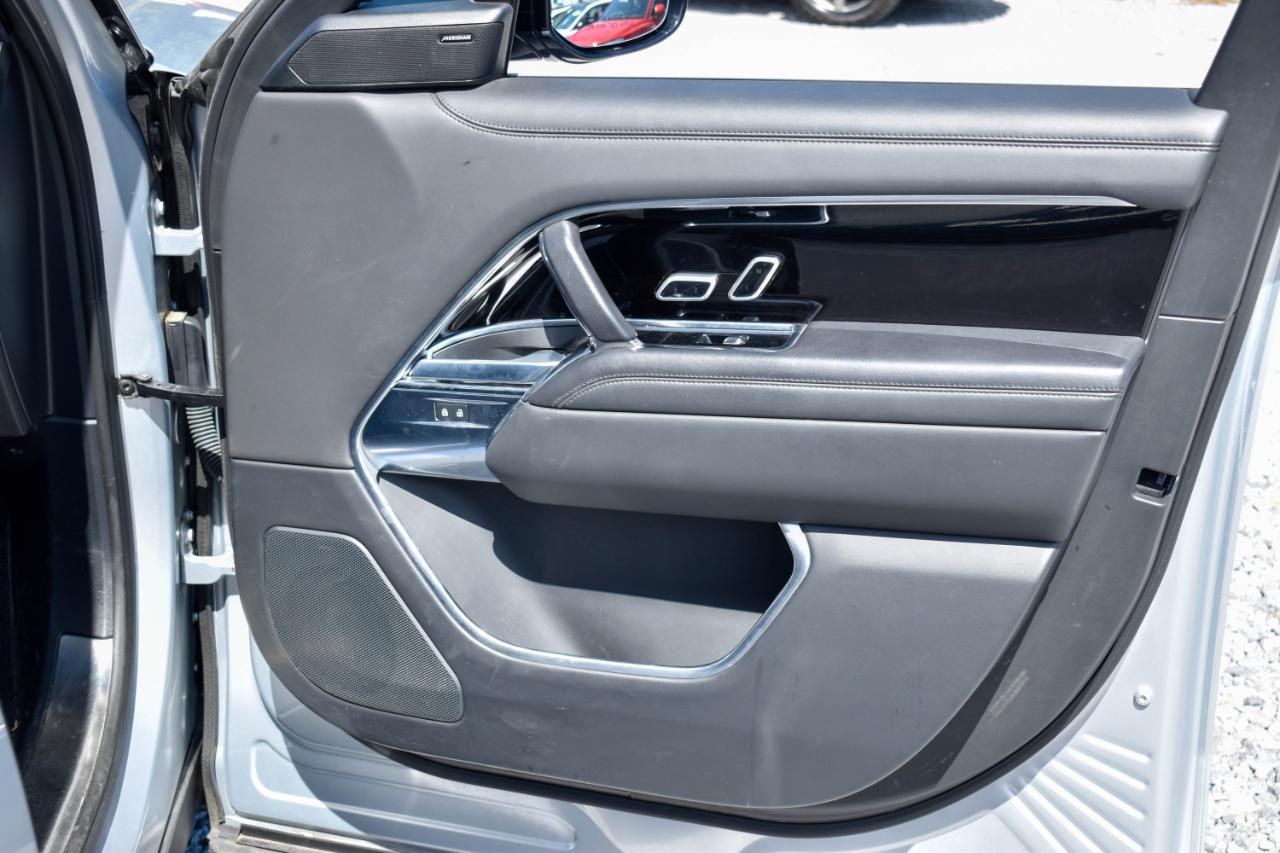 Land Rover New Range Rover SE 2023