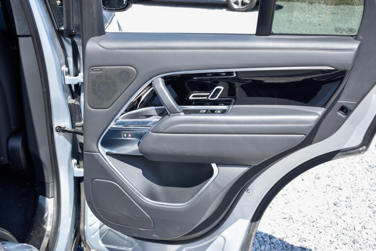 Land Rover New Range Rover SE 2023
