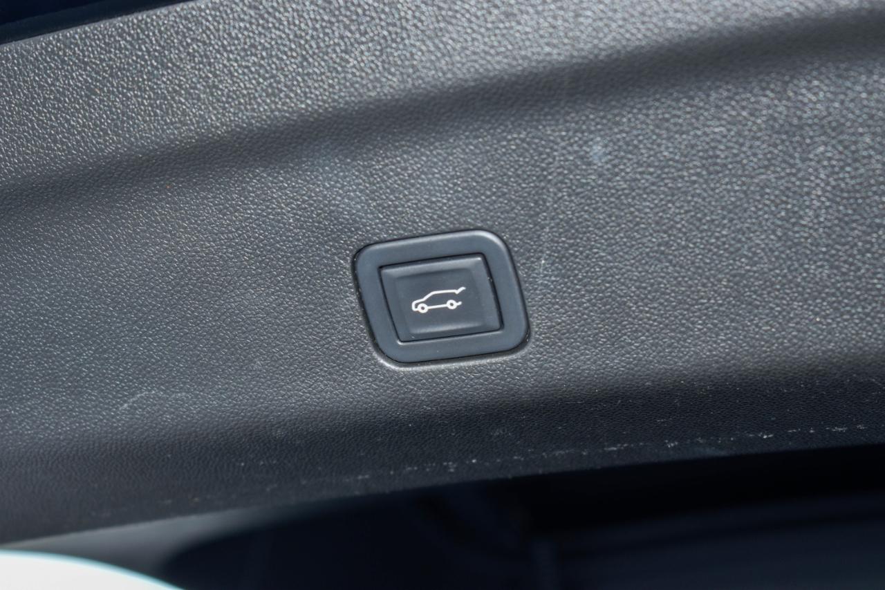 GMC Yukon XL AT4 2023