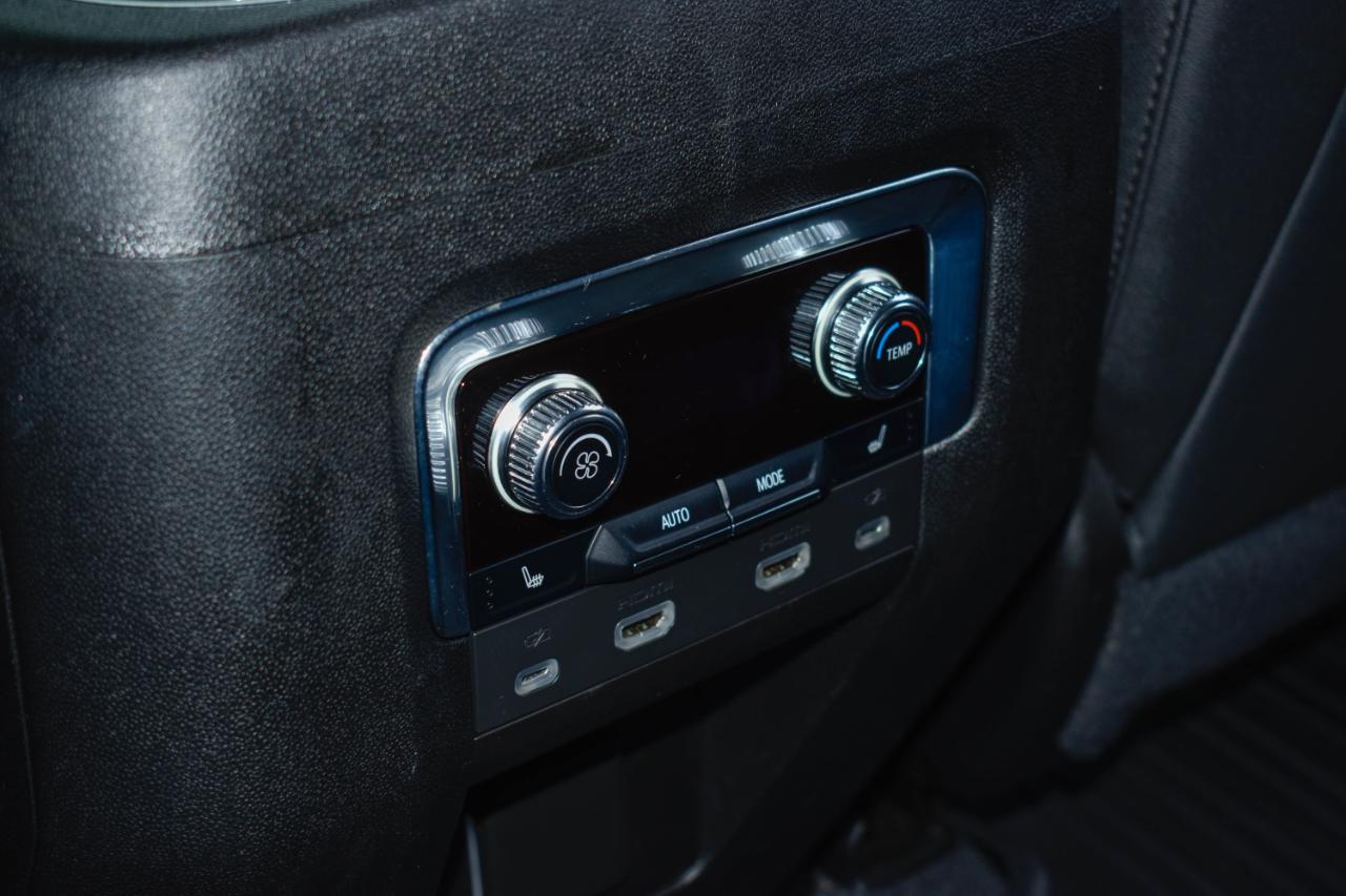 GMC Yukon XL AT4 2023