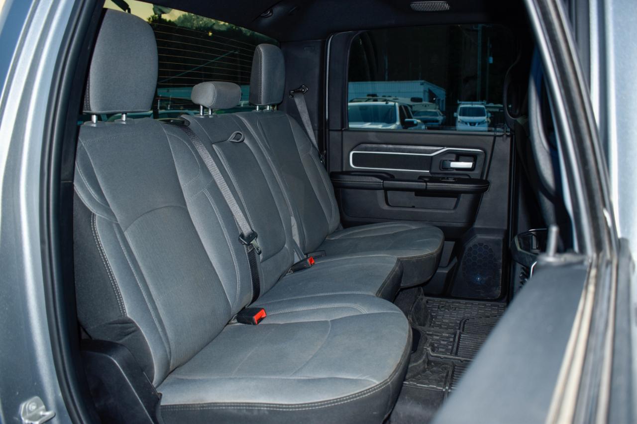 RAM 3500 Big Horn Crew Cab LWB 4WD DRW 2024