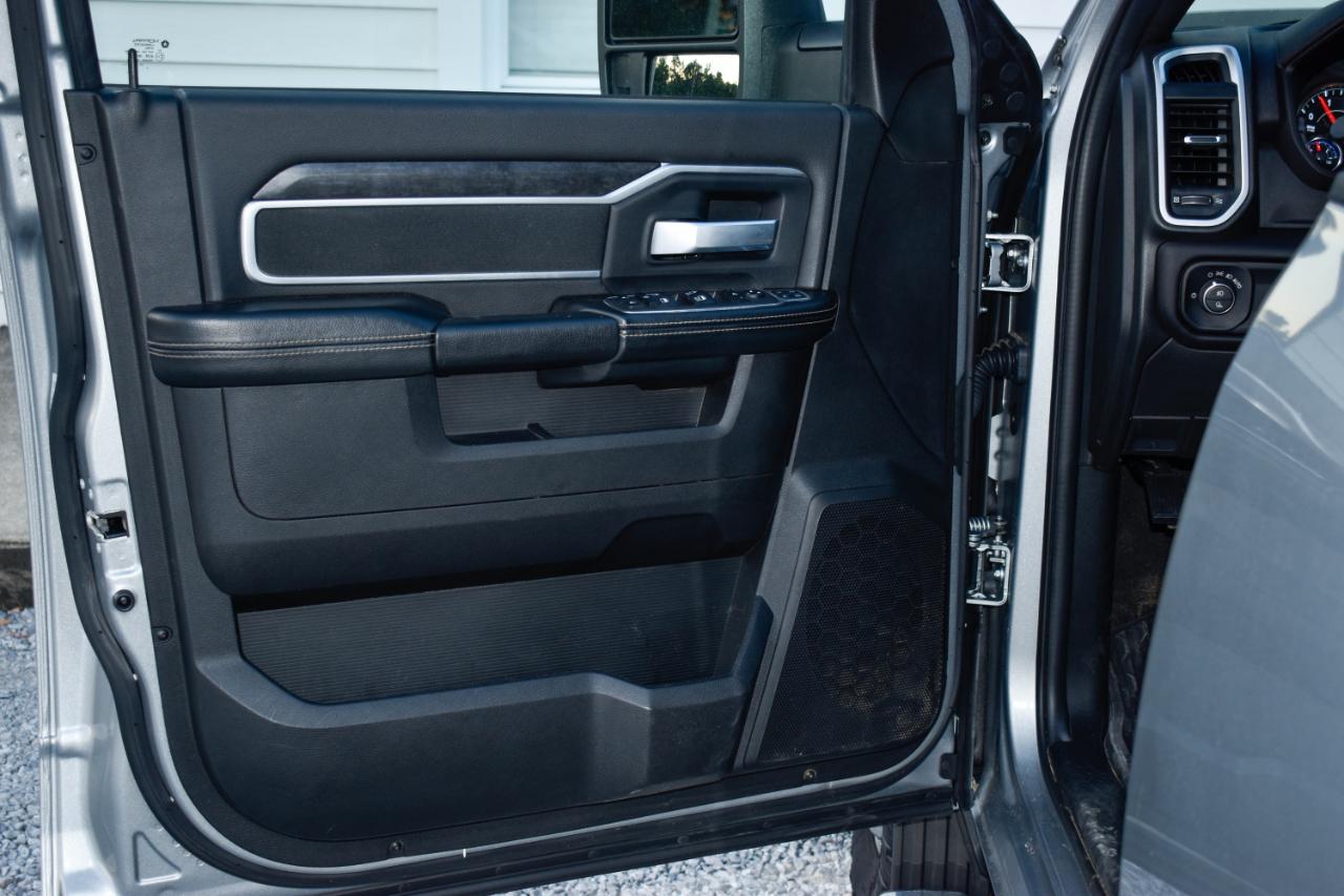 RAM 3500 Big Horn Crew Cab LWB 4WD DRW 2024
