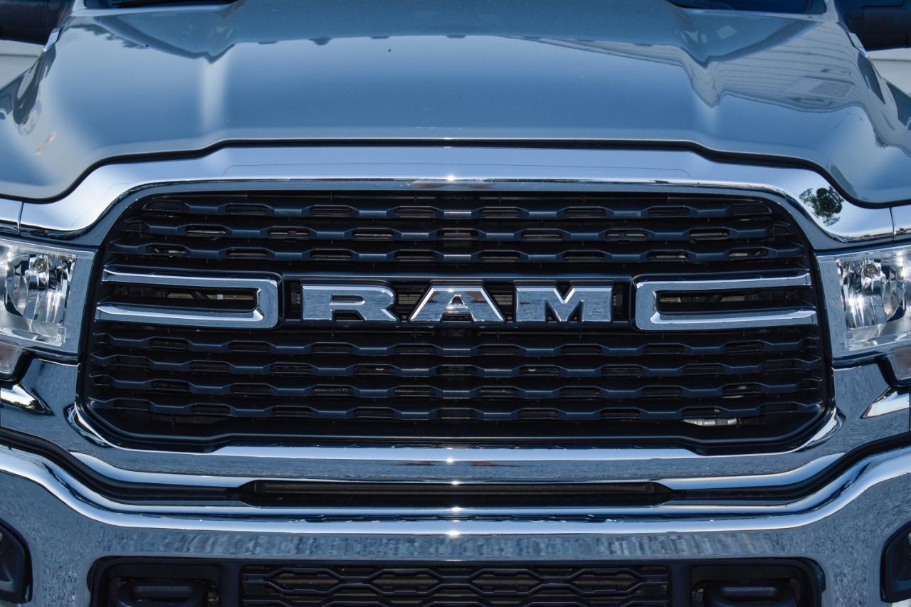 RAM 3500 Big Horn Crew Cab LWB 4WD DRW 2024