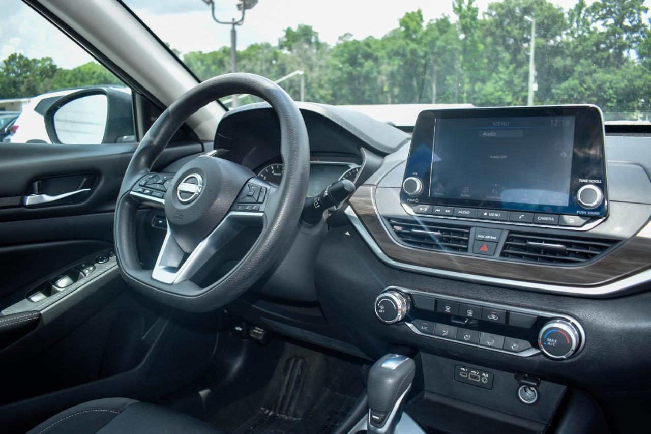 Nissan Altima 2.5 SV 2024