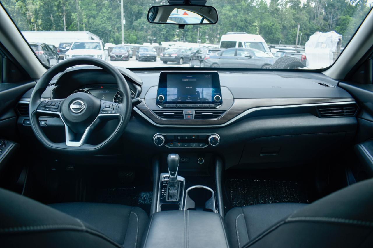 Nissan Altima 2.5 SV 2024